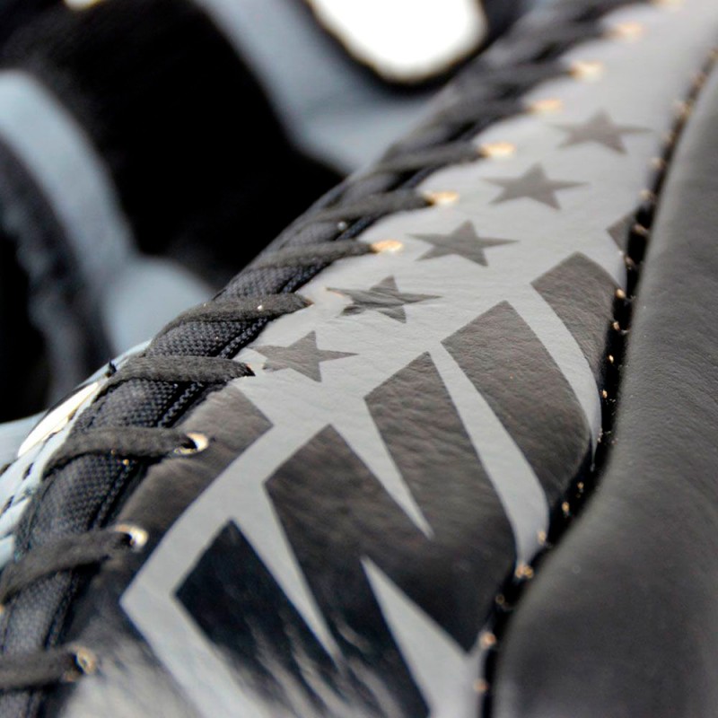 Twins Special KPL12 Тайские Пады Гнутые Липучка Тайский Бокс Черно-Серые