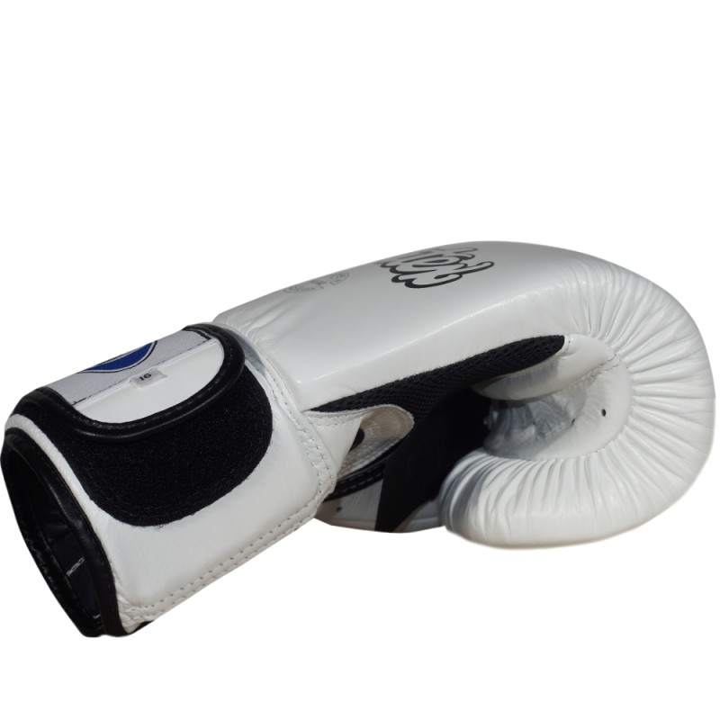 Fairtex BGV1-BR "Breathable" Боксерские Перчатки c Сеткой Белые 
