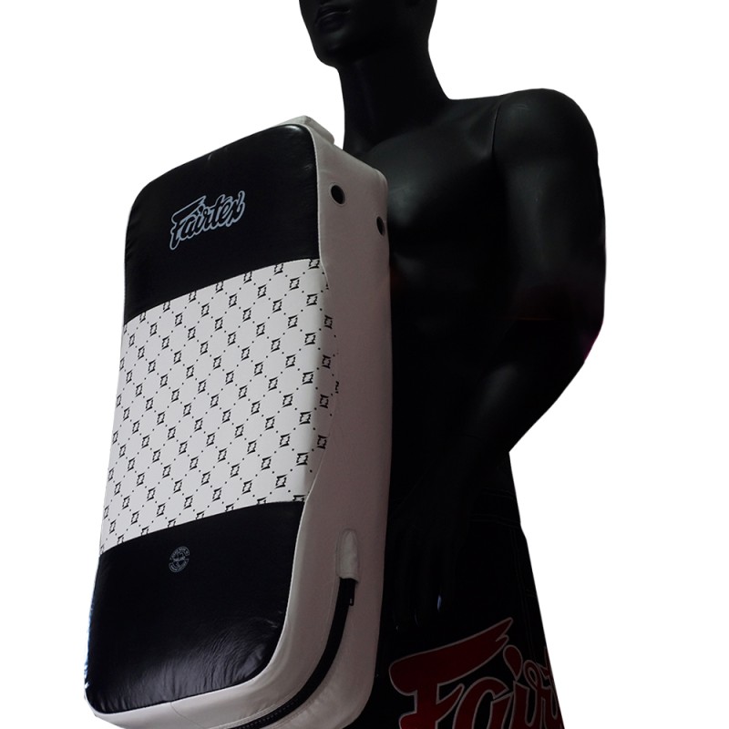 Fairtex FS4 Макивара Тайский Бокс "Training Shield" Черно-Белый