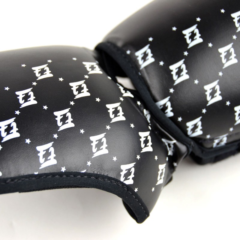 Детская Защита Голени и Стопы Fairtex SP5 Тайский Бокс Красная