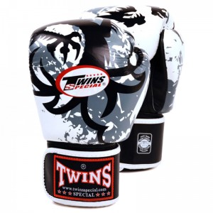 Twins Special FBGVL3-36 Боксерские Перчатки Тайский Бокс "Tribal Dragon" White